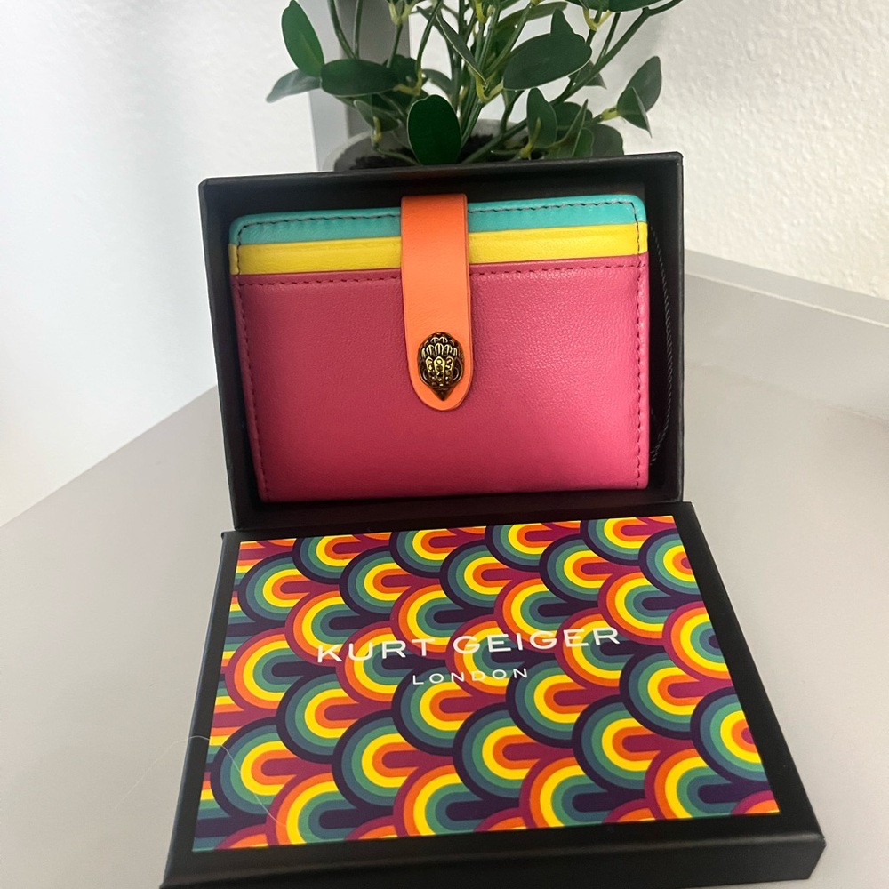 NWOT Kurt Geiger Card Holder